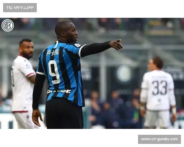 热那亚3-3绝平卡利亚里，马丁47米超远射破门