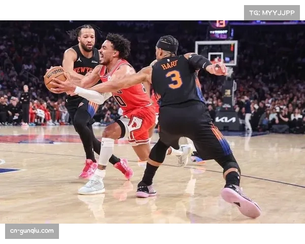 尼克斯136-96大胜公牛，兰德尔贡献28分12篮板